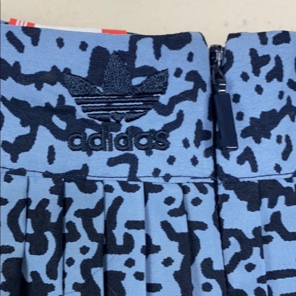 NWOT Adidas Active Icons Pleated Skirt - Picture 7 of 7